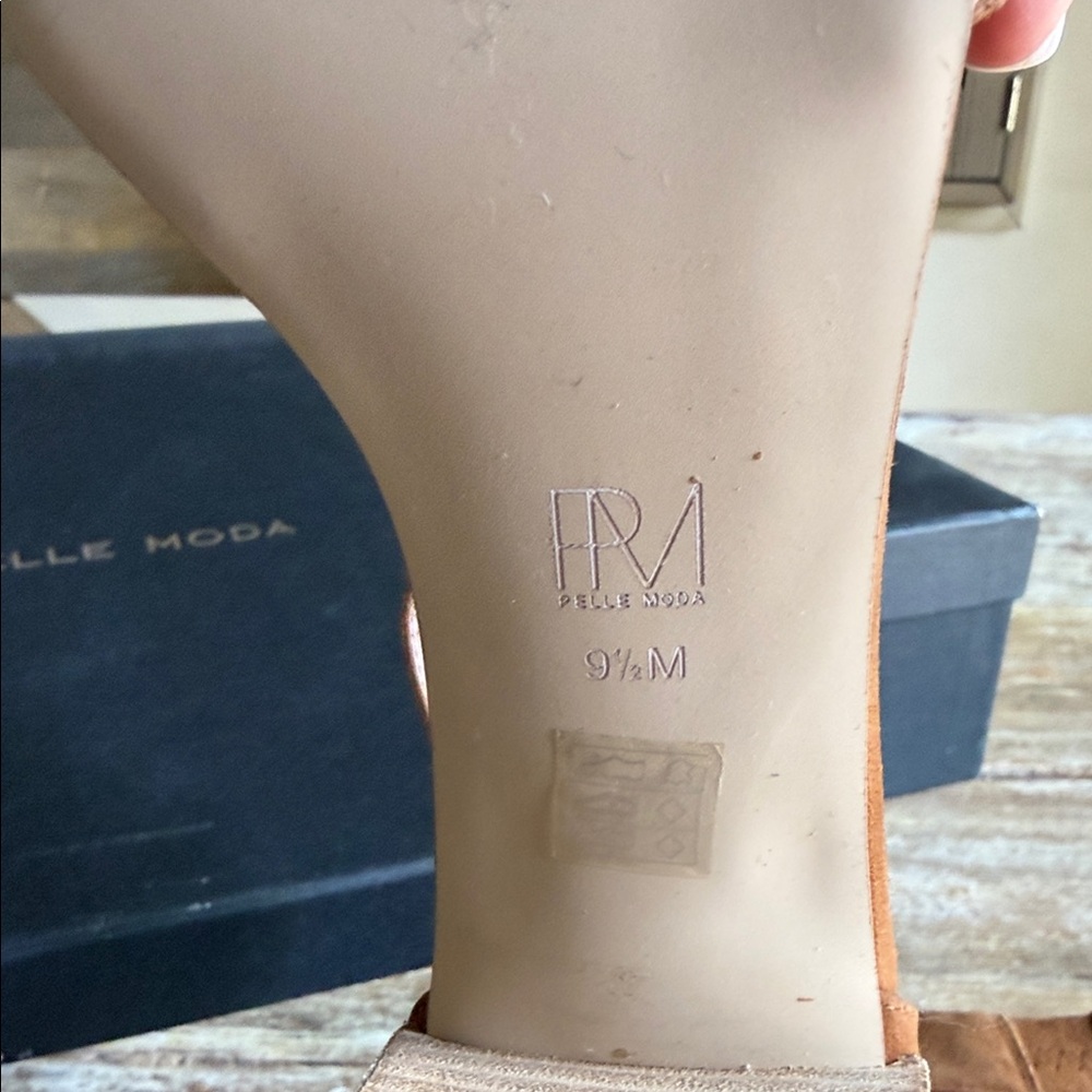 Pelle Moda Tan Suede Block Heels - Picture 10 of 16